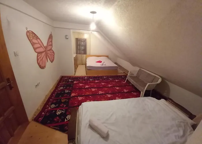 Apartment Little Village