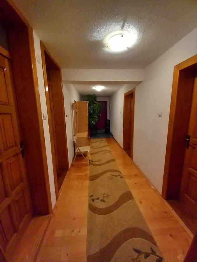 Little Village Apartment *